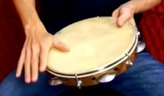como tocar pandeiro